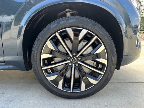 Used 2026 Volvo XC90 B6 Plus w/ Protection Package Premier image 7