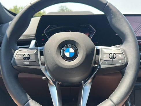 New 2025 BMW X1 xDrive28i w/ Technology Package image 17