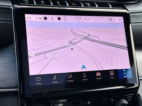 New 2025 Jeep Grand Cherokee Limited w/ Black Appearance Package image 23