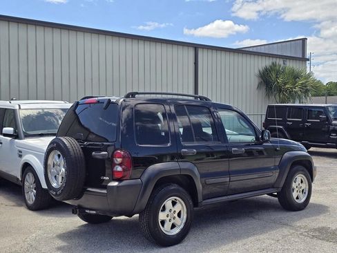 Used 2006 Jeep Liberty Sport image 6