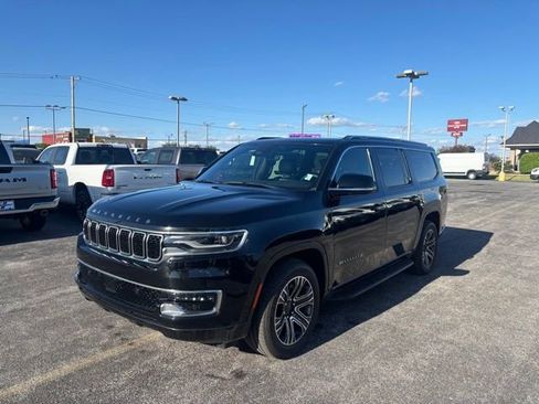 Used 2024 Jeep Wagoneer L 4WD w/ Premium Group I image 1