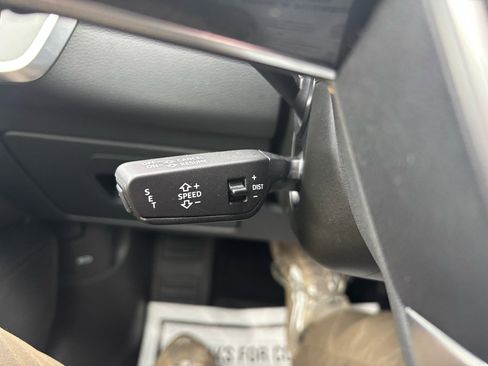 Used 2023 Audi A6 2.0T Premium w/ Convenience Package image 19