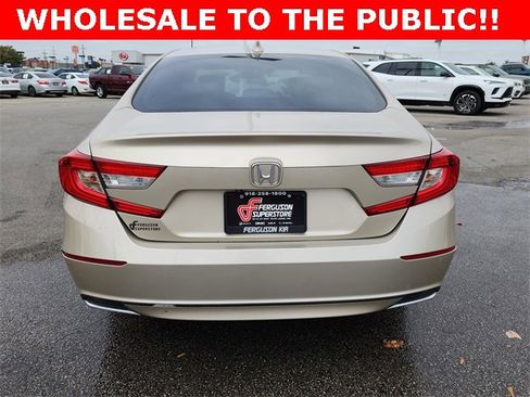 Used 2018 Honda Accord EX image 4