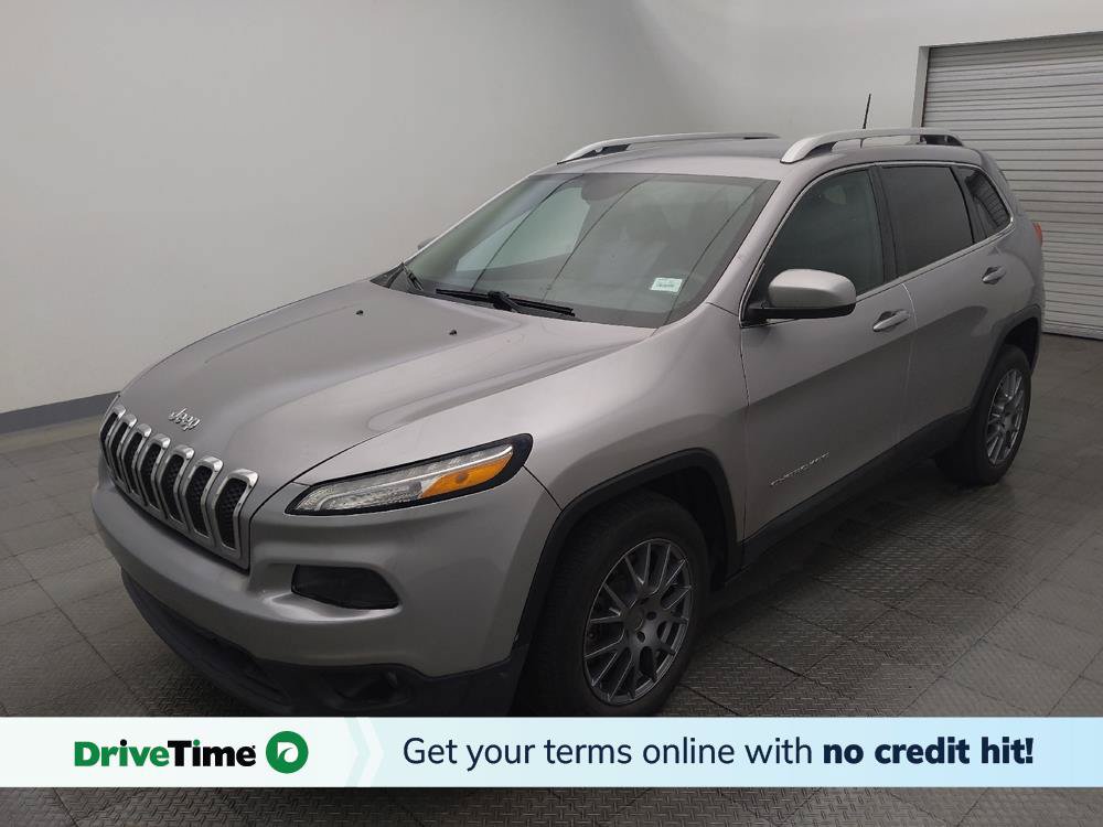 Used 2018 Jeep Cherokee Latitude FWD image 1