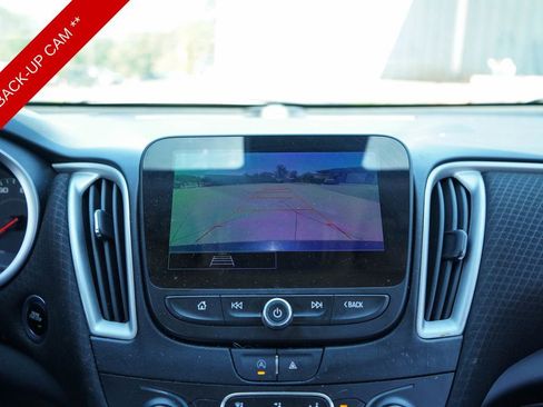 Used 2023 Chevrolet Malibu LT image 20