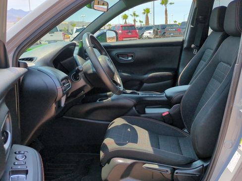 Used 2024 Honda HR-V Sport image 15