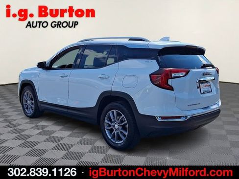 Certified 2023 GMC Terrain SLT FWD image 4