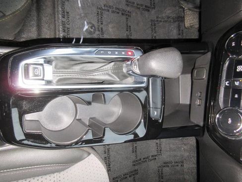 Used 2024 Chevrolet Trax LT image 18