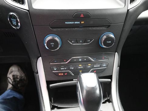 Certified 2017 Ford Edge SEL w/ Equipment Group 201A image 28