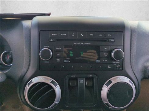 Used 2013 Jeep Wrangler Sahara w/ Connectivity Group AWD/4WD image 13