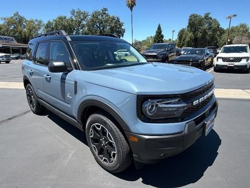New 2026 Ford Bronco Sport Outer Banks AWD/4WD image 2