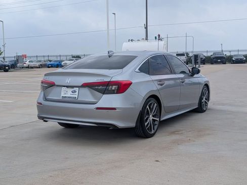 Used 2023 Honda Civic Touring image 5
