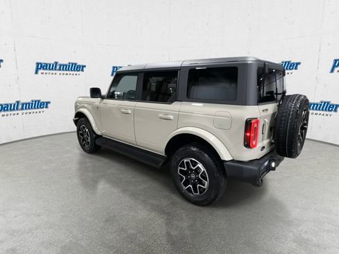 Used 2025 Ford Bronco Outer Banks AWD/4WD image 8