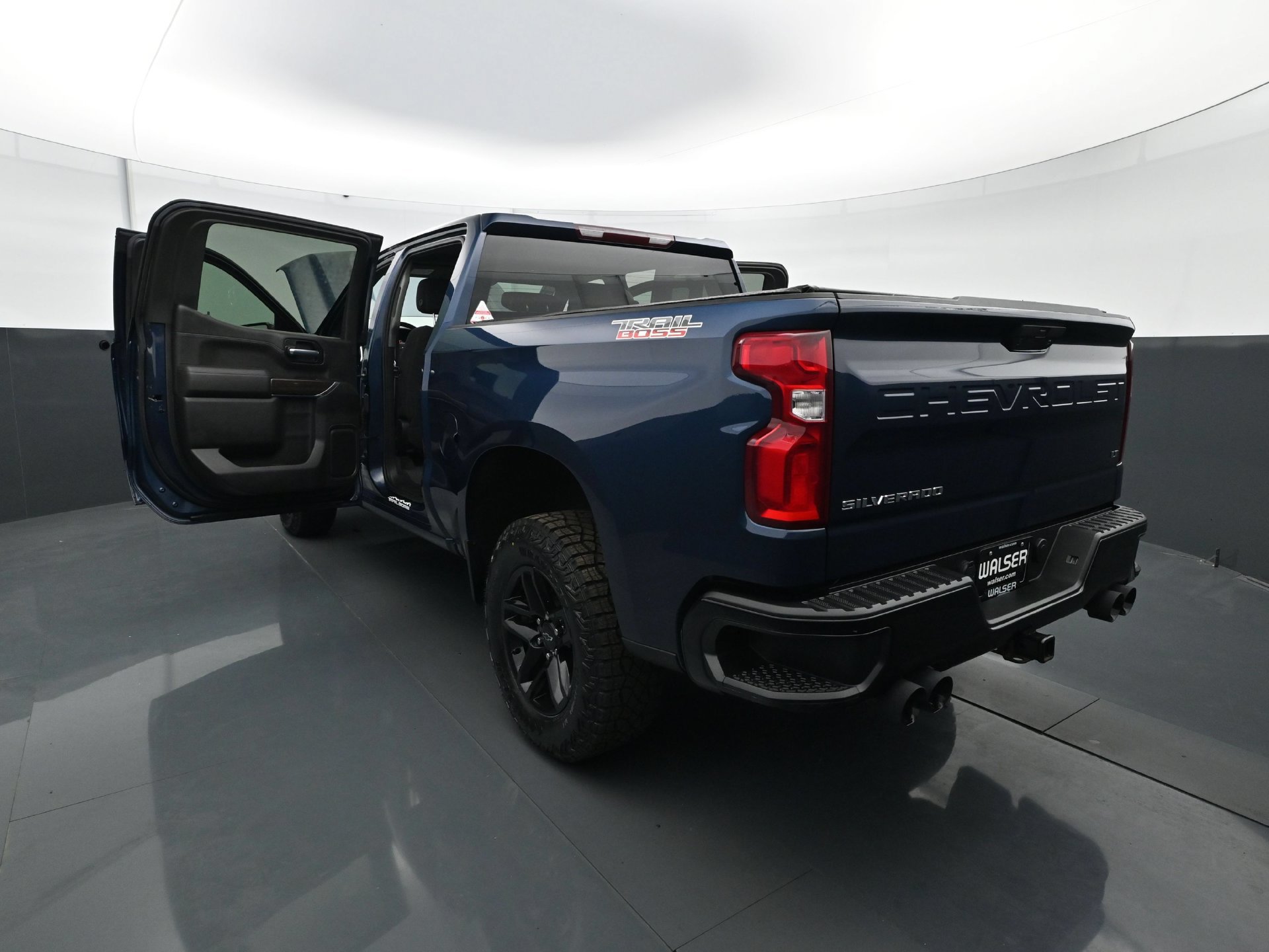 Used 2021 Chevrolet Silverado 1500 LT Trail Boss w/ Bed Protection Package AWD/4WD image 32