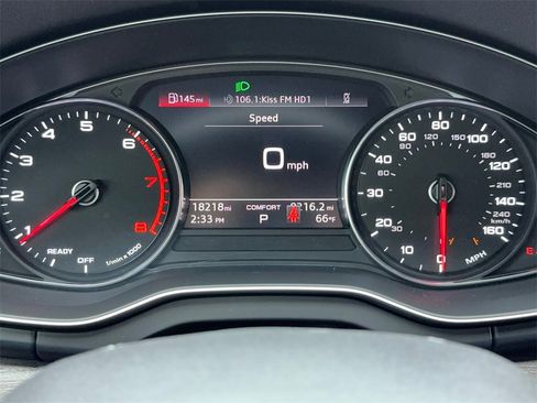 Used 2024 Audi Q5 2.0T Premium w/ Convenience Package image 21