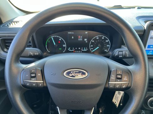 Used 2024 Ford Maverick XL image 16