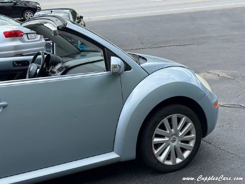 Used 2009 Volkswagen Beetle S FWD image 42