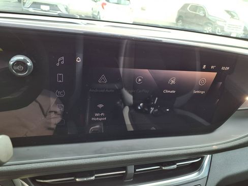 Used 2024 Buick Envista Preferred w/ Convenience I Package FWD image 5