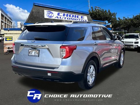Used 2022 Ford Explorer XLT RWD image 8