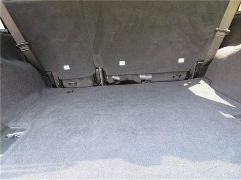 Used 2018 Jeep Wrangler Unlimited Sahara w/ Max Tow Package image 15