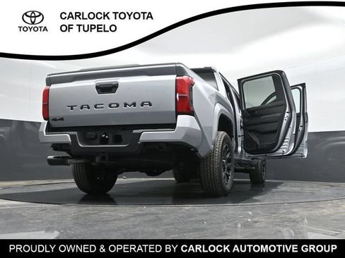 Used 2025 Toyota Tacoma SR5 AWD/4WD image 44