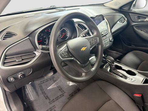 Used 2023 Chevrolet Malibu LT FWD image 11
