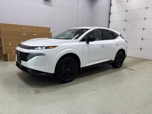 Used 2025 Nissan Murano SV AWD/4WD image 8