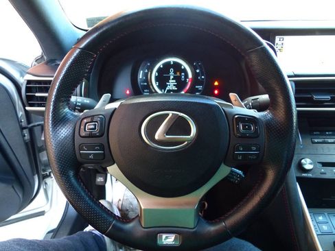 Used 2019 Lexus IS 350 AWD image 25