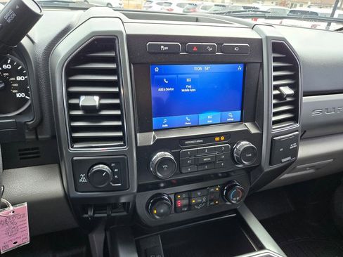 Used 2022 Ford F250 XLT w/ XLT Premium Package image 9