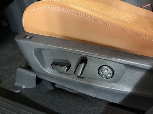 New 2026 INFINITI QX60 Autograph image 18