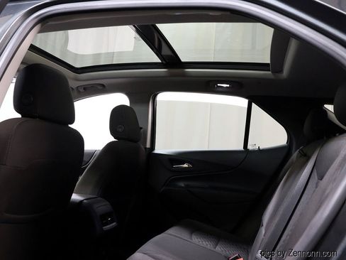 Used 2019 Chevrolet Equinox LT FWD image 14