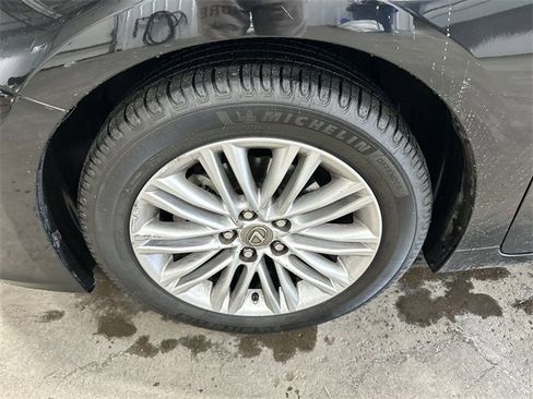 Used 2015 Lexus ES 350 w/ Luxury Package image 23