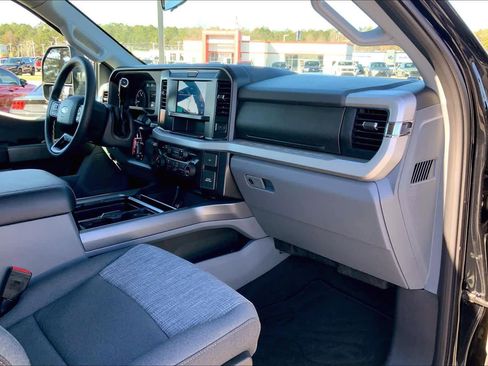 Used 2026 Ford F250 XLT w/ FX4 Off-Road Package image 17