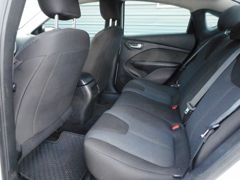 Used 2016 Dodge Dart SE w/ Convenience Group image 16