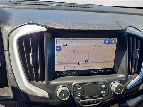 Used 2023 GMC Terrain SLE w/ Driver Convenience Package FWD image 13