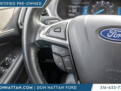 Certified 2022 Ford Edge SEL AWD/4WD image 12