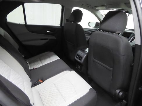 Used 2019 Chevrolet Equinox LT image 29