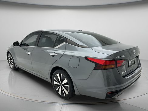 Used 2021 Nissan Altima 2.5 SV w/ SV Premium Package FWD image 7