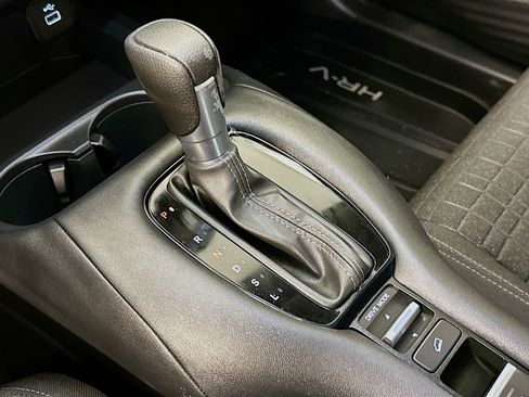 Used 2023 Honda HR-V LX image 24