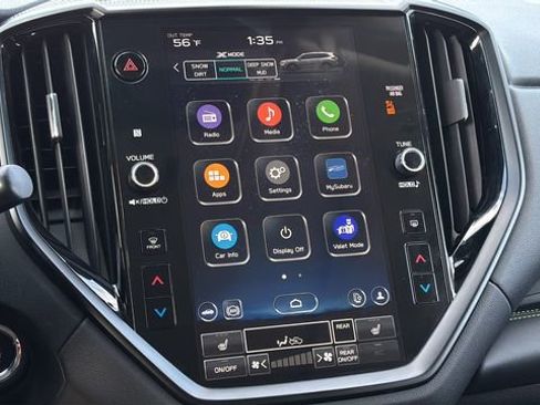 Used 2023 Subaru Ascent Onyx Edition image 17