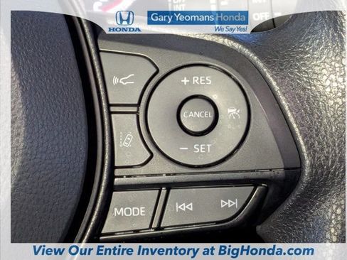 Used 2024 Toyota RAV4 XLE FWD image 27
