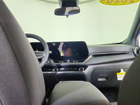 New 2026 Chevrolet Equinox LT image 32