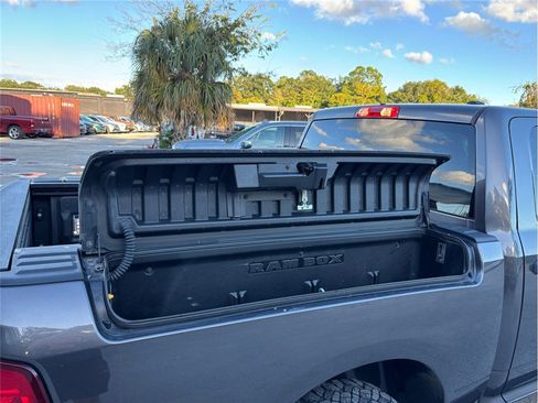 Used 2019 RAM 1500 4x4 Crew Cab Tradesman image 16