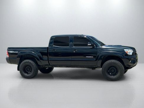 Used 2015 Toyota Tacoma 4x4 Double Cab w/ TRD Sport Package image 4