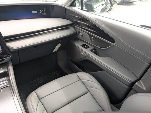 New 2026 Lincoln Nautilus Premier w/ Equipment Group 102A AWD/4WD image 17