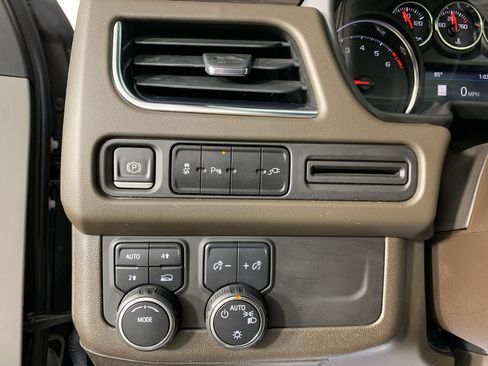 Used 2021 Chevrolet Tahoe LT w/ Rear Media and Nav Package AWD/4WD image 17