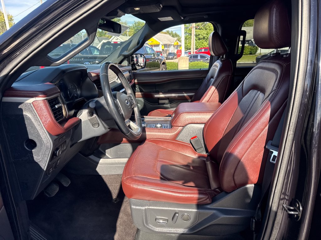 Used 2023 Ford Expedition Max Limited AWD/4WD image 27