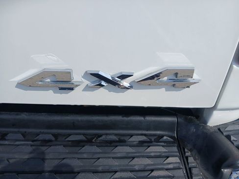 Used 2024 RAM 2500 Big Horn w/ Off Road Package AWD/4WD image 11