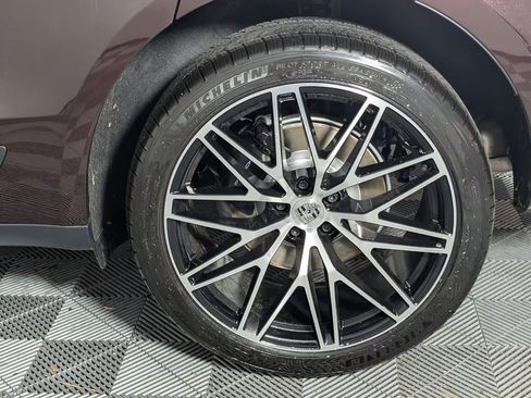 New 2026 Porsche Macan image 12