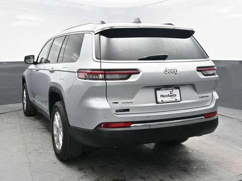 Used 2022 Jeep Grand Cherokee L Limited AWD/4WD image 5